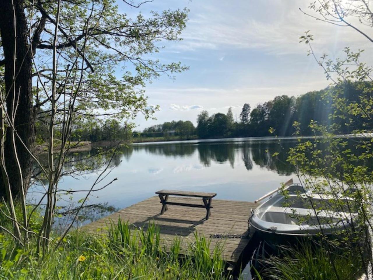 Miedzy Wodami - Domki Na Mazurach Mikołajki Exterior foto