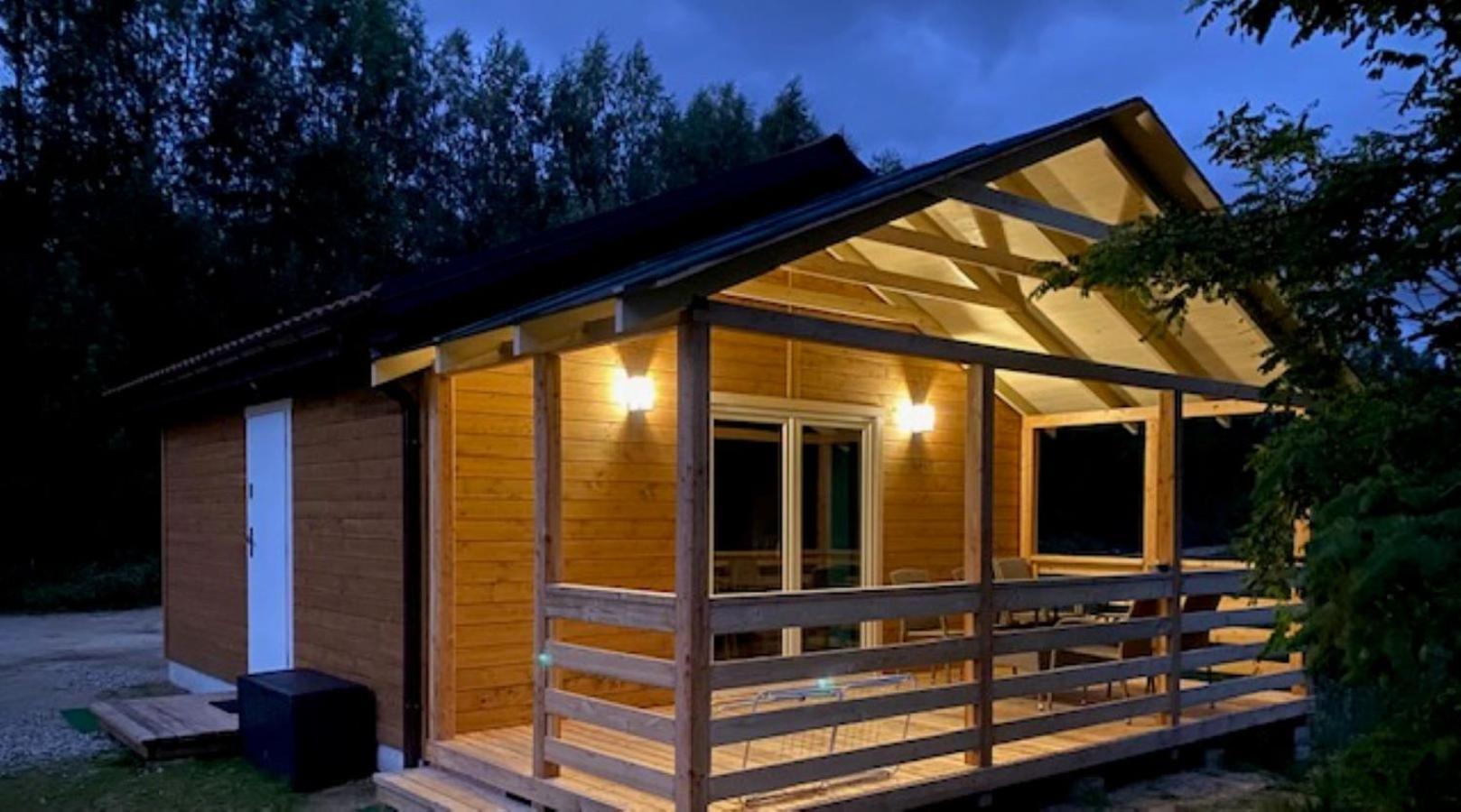 Miedzy Wodami - Domki Na Mazurach Mikołajki Exterior foto